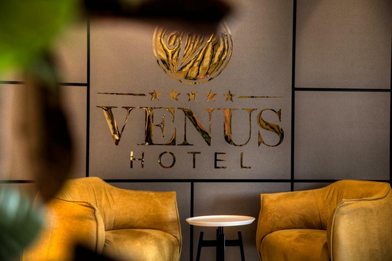 Venus Hotel Pristina Exterior photo